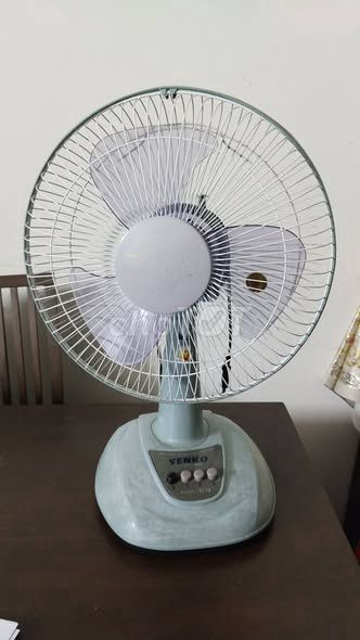 Quạt điện SENKO Nhỏ Xám. Mua bán Quạt tại Quận Phú Nhuận Tp Hồ Chí Minh được đăng bởi Hội Đồ Điện Tử hình 1