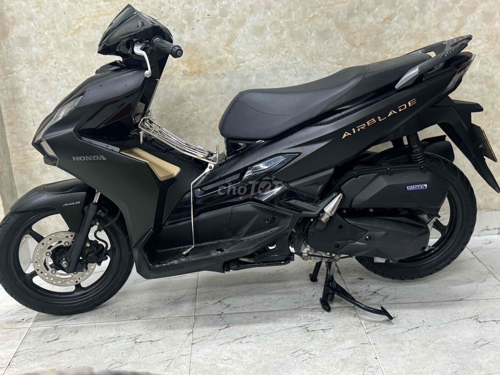 AB 125 mẫu 4val đen mù siêu mới 43D1-043.39. Mua bán Xe máy tại Quận Sơn Trà Đà Nẵng được đăng bởi Minh Dũng bán trả góp 136 vân đồn  hình 1