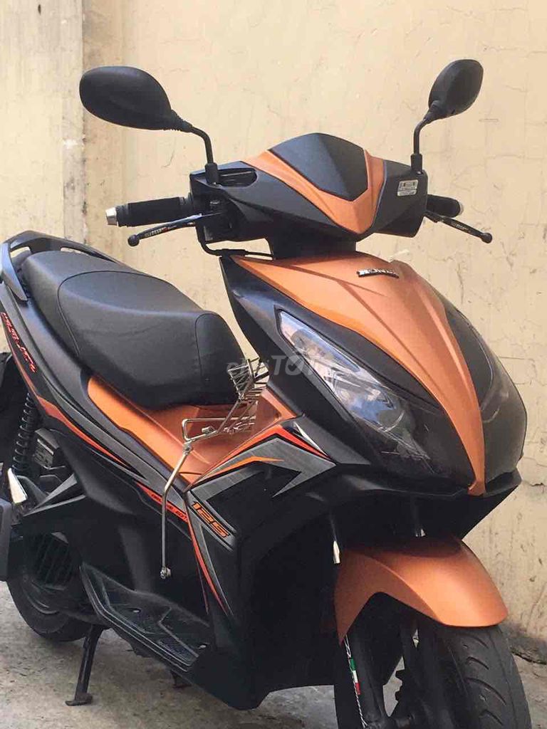 Air blade cam đen, chính chủ công chứng bstp. Mua bán Xe máy tại Quận 6 Tp Hồ Chí Minh được đăng bởi Anh phong 068 hình 6