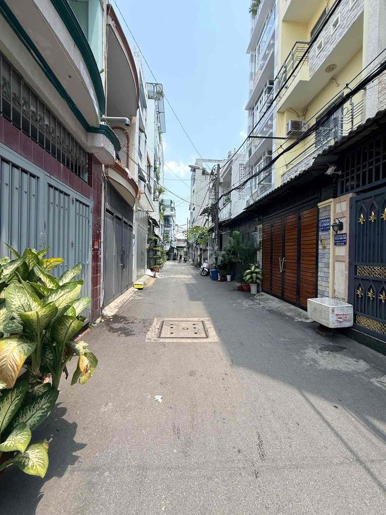 Nhà Quang Trung 48 m² 2 Tầng 3 Pn Hẻm Oto Thông 4.9 tỷ