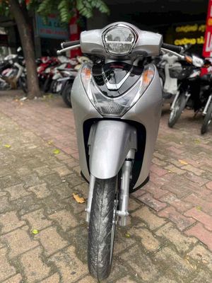 Honda SH Mode 2021 Bạc. Mua bán Xe máy tại Thành phố Biên Hòa Đồng Nai được đăng bởi Minh Hiền