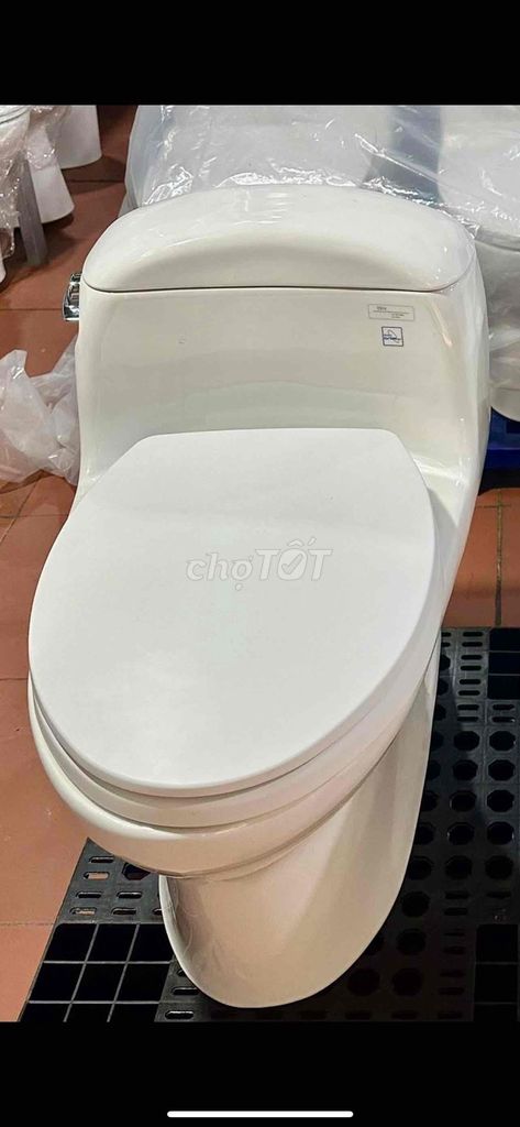 Bồn cầu TOTO C914. Mua bán Thiết bị vệ sinh, nhà tắm tại Quận Tân Bình Tp Hồ Chí Minh được đăng bởi Trịnh Thị Thuỳ hình 1