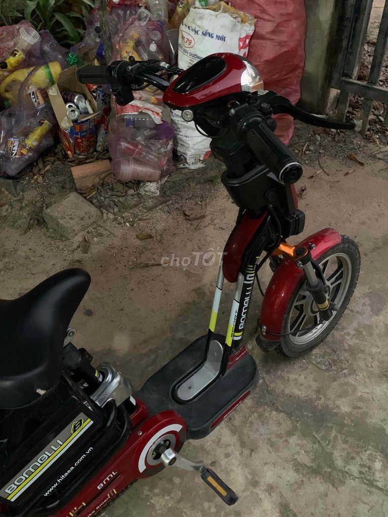 Xe đạp điện Bomelli màu Đỏ. Mua bán Xe điện tại Huyện Gò Dầu Tây Ninh được đăng bởi Khánh Thyy hình 2