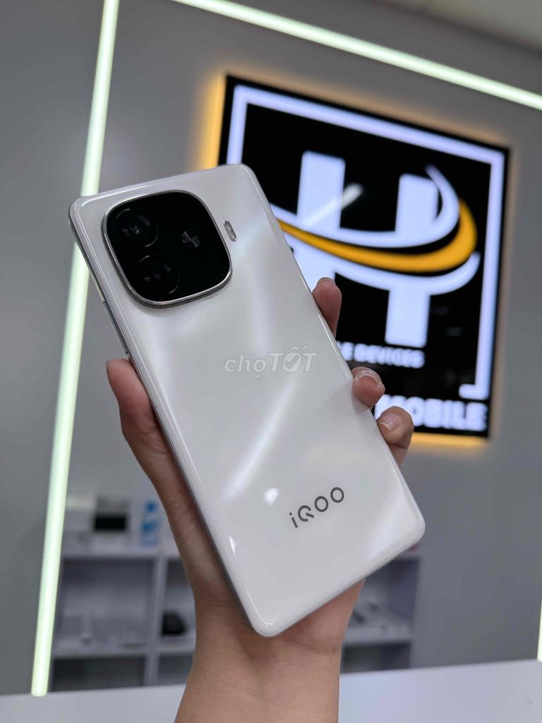 IQOO Z9 5G 2S-8/128G-Snap7Gen3-Màu White Đẹp. Mua bán Điện thoại tại Thành phố Biên Hòa Đồng Nai được đăng bởi Mobile Di Động Biên Hoà hình 1