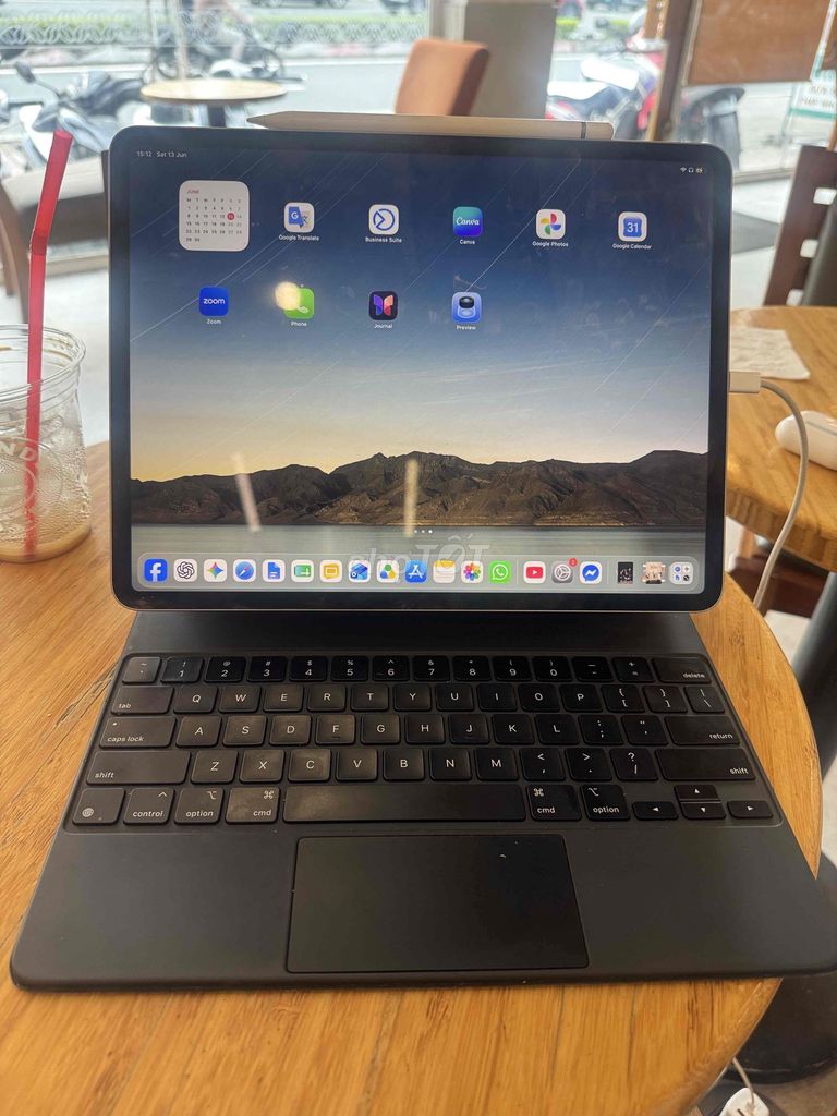 Apple iPad Air M2 13 inch 8GB/256GB 95%. Mua bán Máy tính bảng tại Thành phố Thủ Đức Tp Hồ Chí Minh được đăng bởi Thắng Cao hình 1