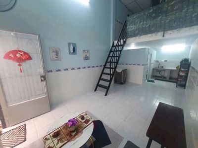 Nhà phố 28 m² · 1 PN · Đường Nguyễn Thị Thập