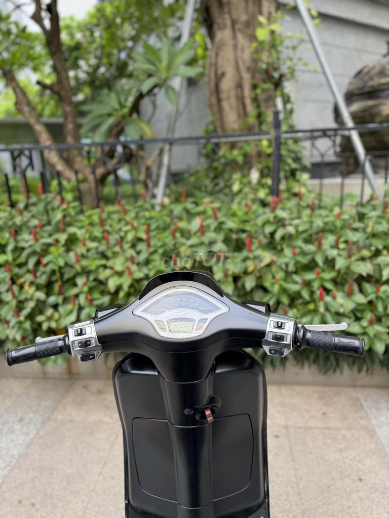 VESPA UP SPRINT Tặng Dầu Máy Dầu Láp Quạt Xoay Gió. Mua bán Xe máy tại Quận Cầu Giấy Hà Nội được đăng bởi minh khang hình 1