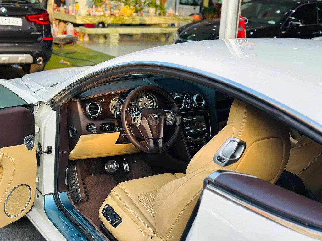 Bentley Continental Model 2014 W12 - 14000 km. Mua bán Ô tô tại Quận 8 Tp Hồ Chí Minh được đăng bởi Hồng Phúc hình 12