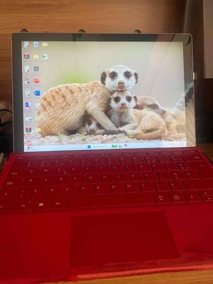 Microsoft Surface Pro 7 Core i5, RAM 8GB, SSD 128G. Mua bán Laptop tại Quận 7 Tp Hồ Chí Minh được đăng bởi Trần thị Lan Anh