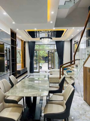 Аренда · 4 комн. · 100 м² · Quận Cẩm Lệ, ул. trần văn trà