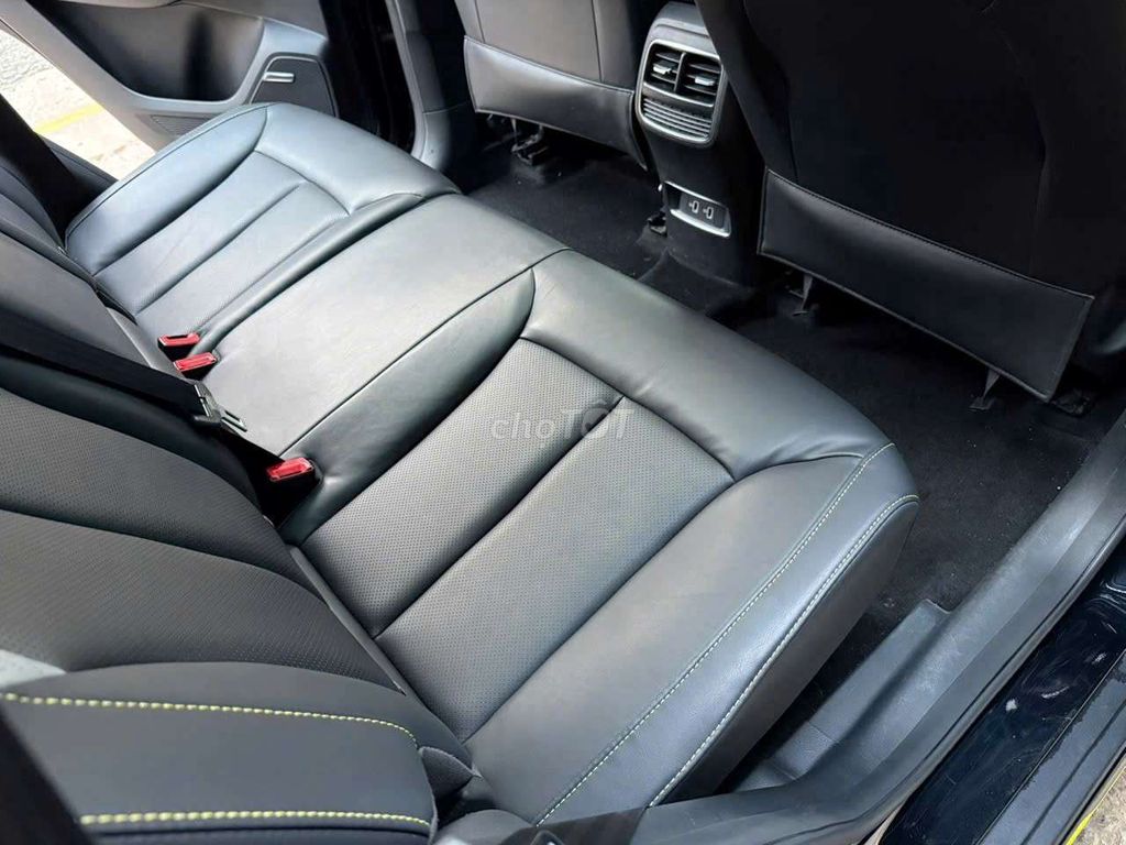 RX5 LUXURY - ƯU ĐÃI 200TR - NHẬN XE CHỈ TỪ 120TR. Mua bán Ô tô tại Quận Đống Đa Hà Nội được đăng bởi Dũng HaiHai hình 5