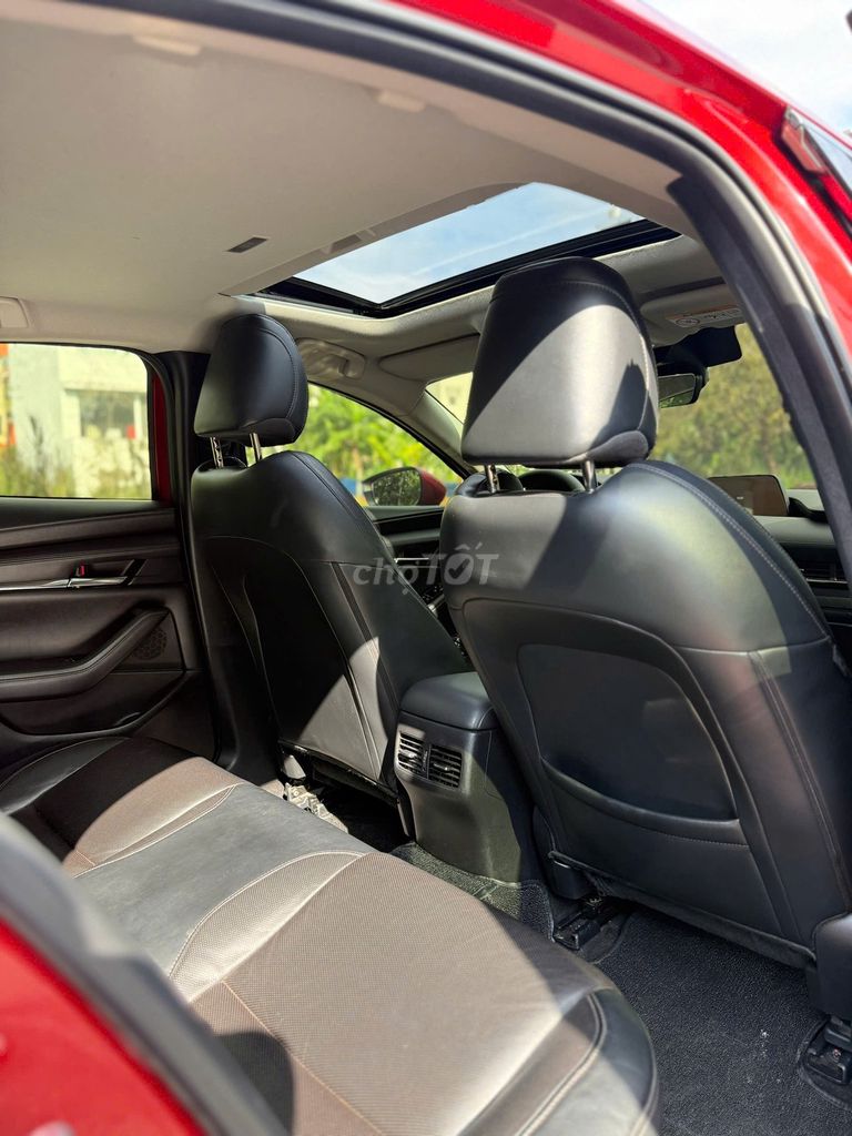 Mazda 3 2021 2.0L Premium - 94000 km. Mua bán Ô tô tại Thành phố Thủ Đức Tp Hồ Chí Minh được đăng bởi VÕ NGỌC HOÀNG hình 9