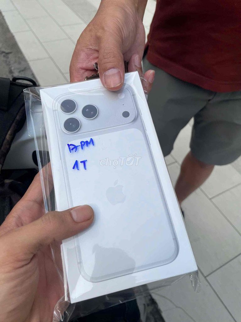 17 Promax 1tb trắng new vn. Mua bán Điện thoại tại Quận 11 Tp Hồ Chí Minh được đăng bởi Minh Hùng hình 1