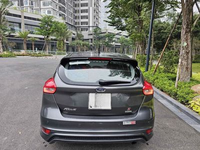 Ford Focus 2016 Titanium 2.0 AT - 80000 km. Mua bán Ô tô tại Quận Cầu Giấy Hà Nội được đăng bởi Duy Lê