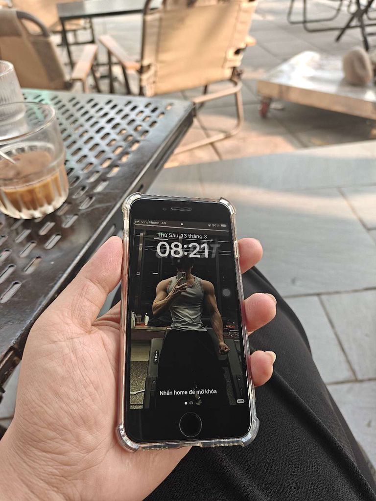 Apple iPhone SE 3 64GB Nguyên zin. Mua bán Điện thoại tại Quận Bắc Từ Liêm Hà Nội được đăng bởi Son Nguyen hình 1
