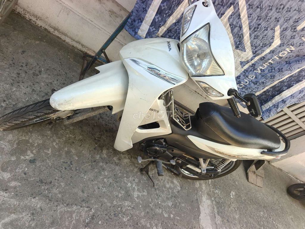 Honda Wave Alpha 110 белая