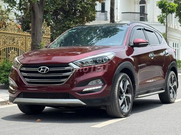 Hyundai Tucson 2018. Mua bán Ô tô tại Quận Tây Hồ Hà Nội được đăng bởi Quang Trung hình 2