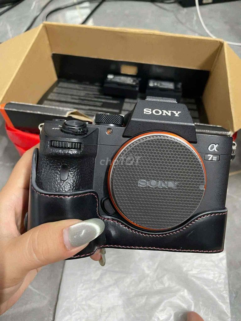 Máy ảnh Sony A73 Likenew + Lens 24-50 còn bh 11/26. Mua bán Máy ảnh, Máy quay tại Quận Bình Thuỷ Cần Thơ được đăng bởi Thanh Tâm Phạm hình 1