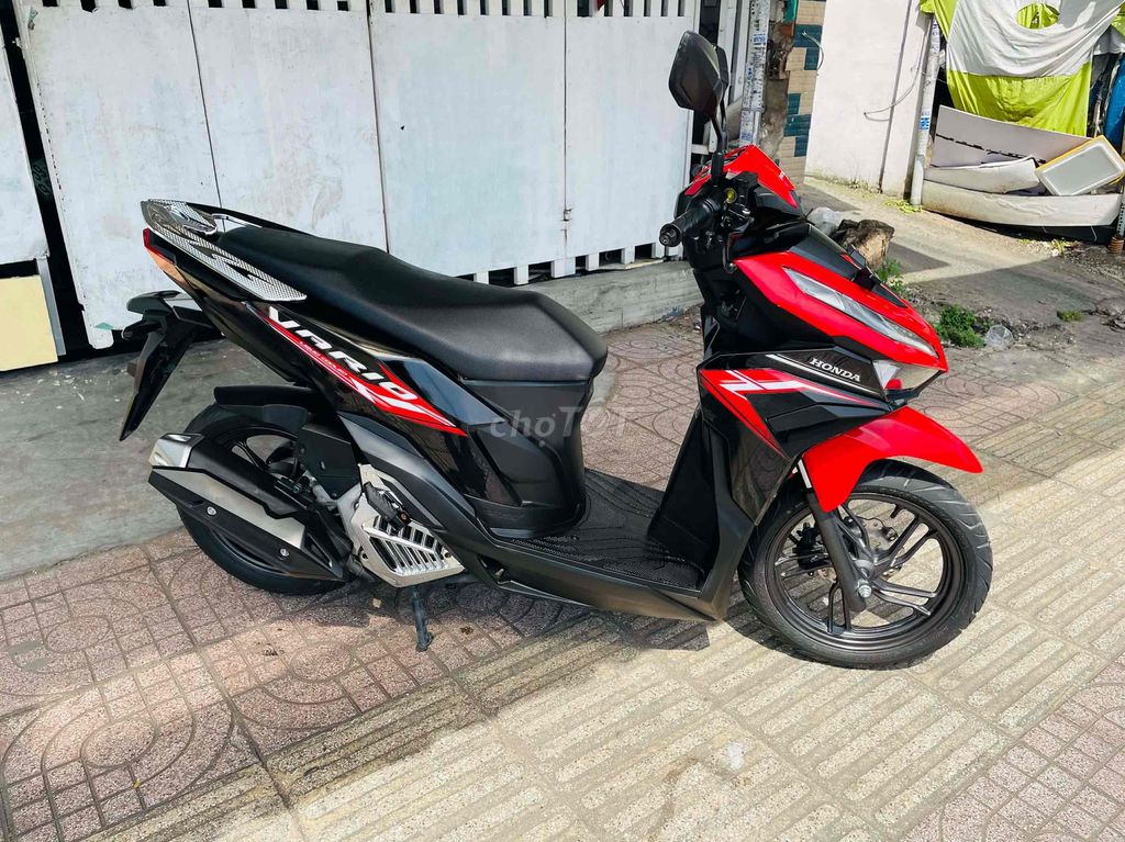 Honda Vario 125i 2025 Đỏ đen 400km. Mua bán Xe máy tại Quận Gò Vấp Tp Hồ Chí Minh được đăng bởi Minh Hieu hình 2
