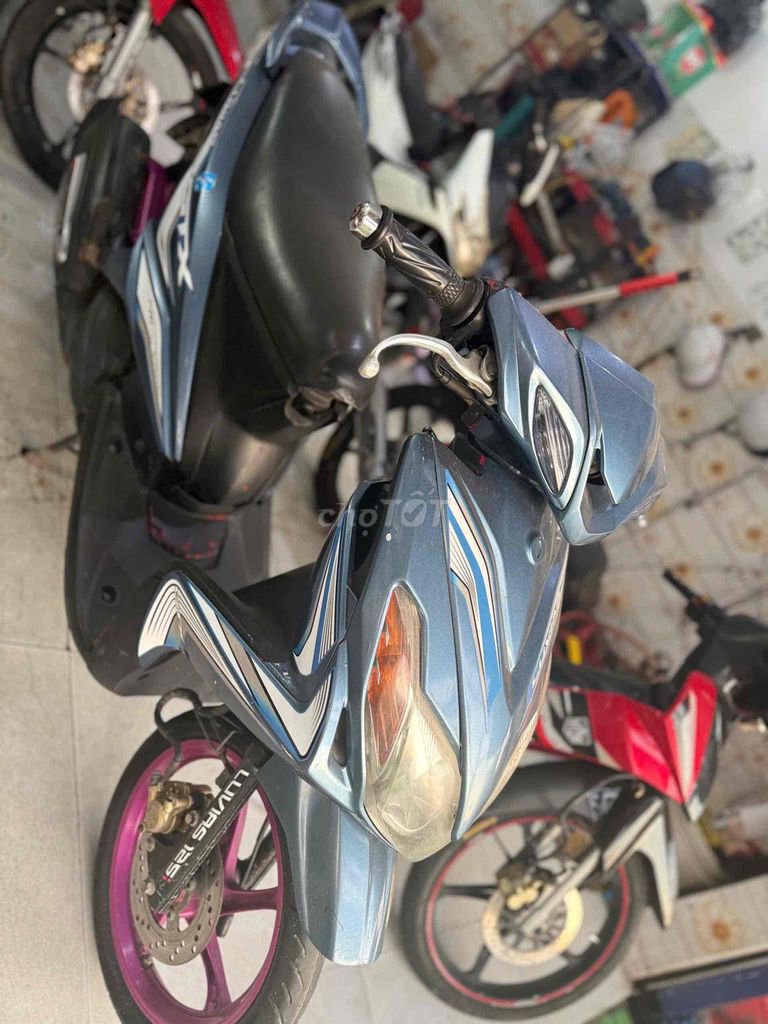 Скутер Yamaha Luvias Синий