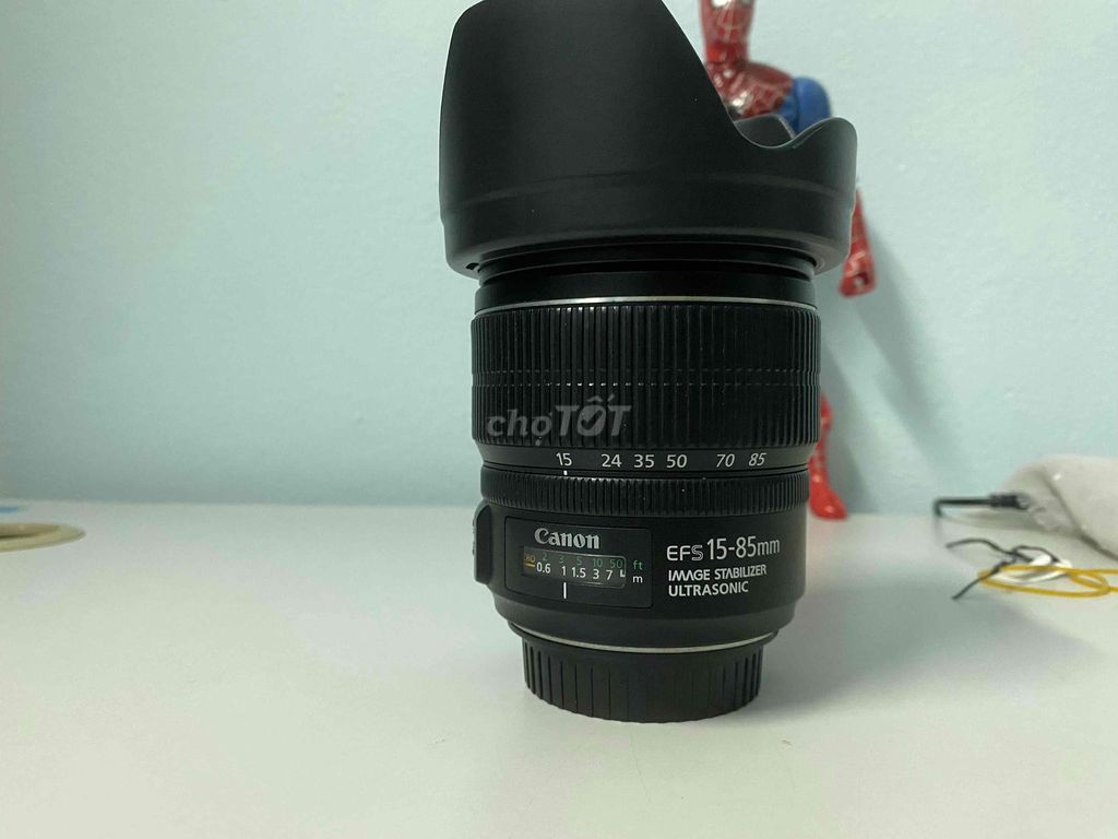 Lens Canon EFS 15-85 IS USM đẹp.