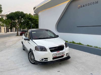 Chevrolet Aveo Trắng 5 chỗ