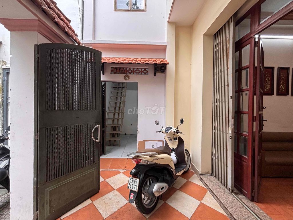 Аренда · 2 комн. · 20 м² · Quận 10, ул. Đường Tô Hiến Thành