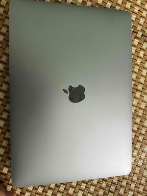 Bán Macbook M1 Ram8 G ổ cứng 512 còn mới 99%