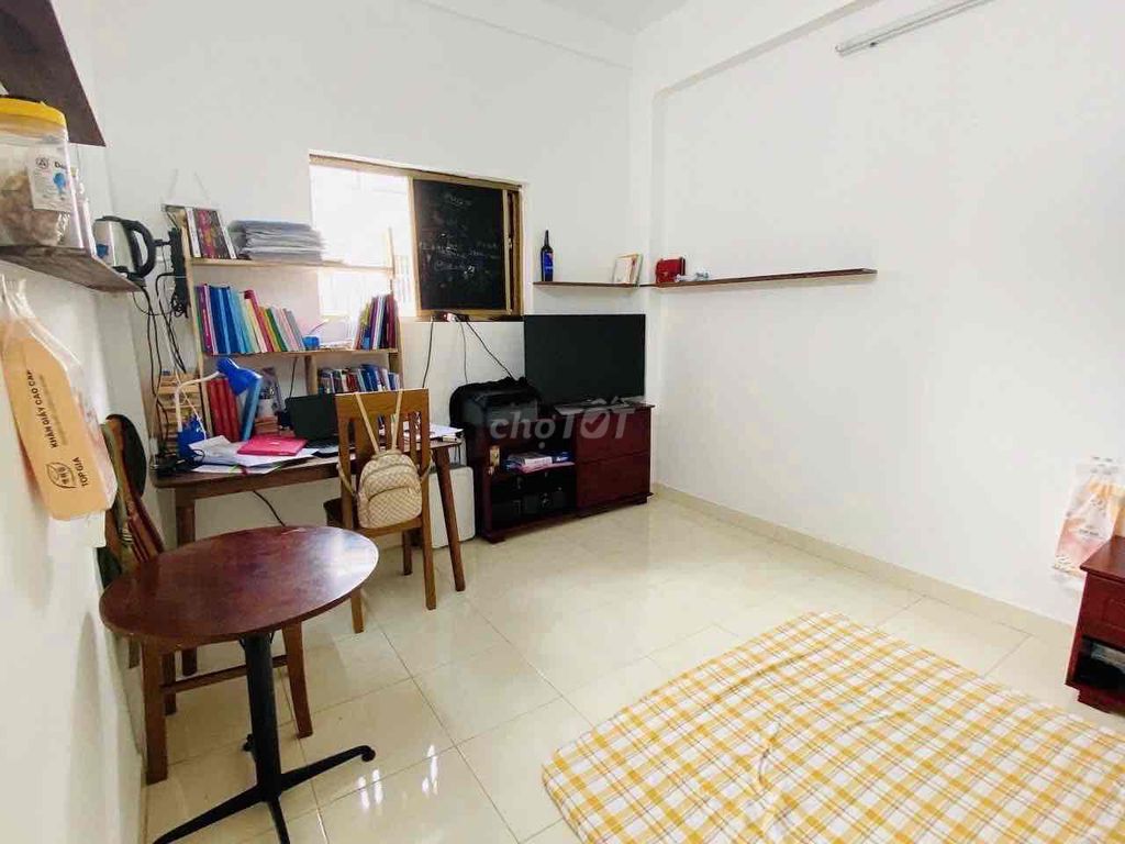 CHỈ 1.85 TỶ CÓ HỘ KHẨU NGAY TRUNG TÂM QUẬN 1