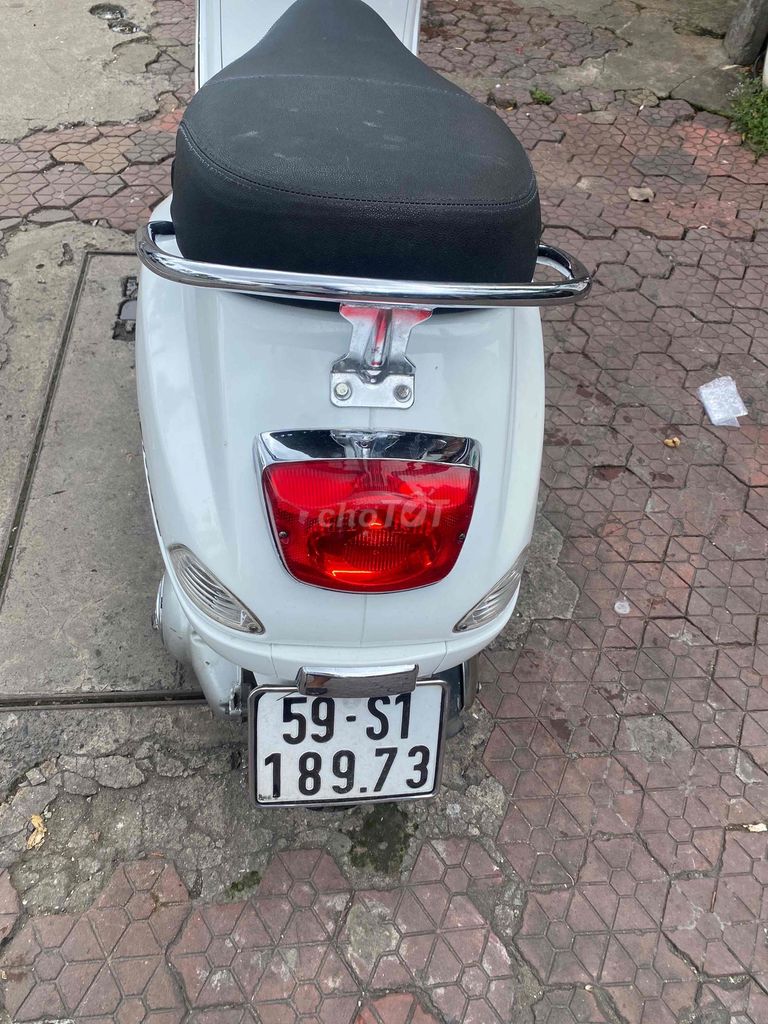 xe vespa Fi trắng mới tinh. Mua bán Xe máy tại Quận 7 Tp Hồ Chí Minh được đăng bởi thanh xuân hình 2
