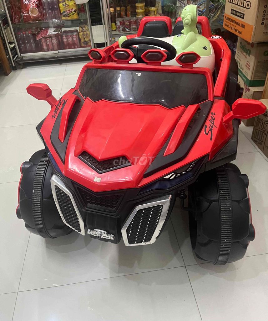 Xe điện điều khiển từ xa cho bé. Mua bán Mẹ và bé tại Huyện Thống Nhất Đồng Nai được đăng bởi Lan Nguyễn  hình 1