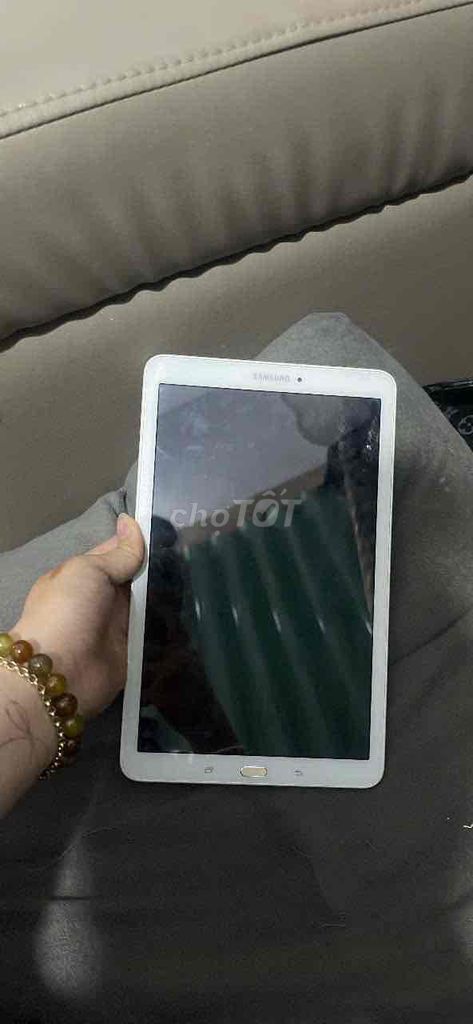 Máy tính bảng Samsung Trắng. Mua bán Máy tính bảng tại Thành phố Biên Hòa Đồng Nai được đăng bởi Hoàng Gia Lộc hình 1