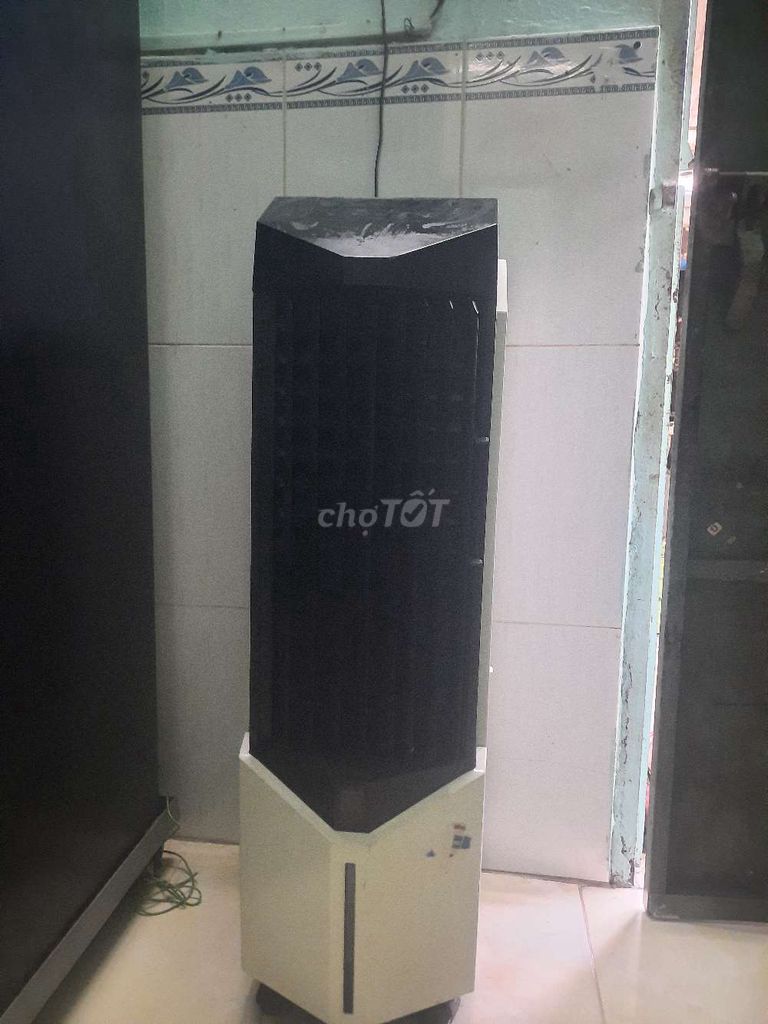 Quạt Bose s102