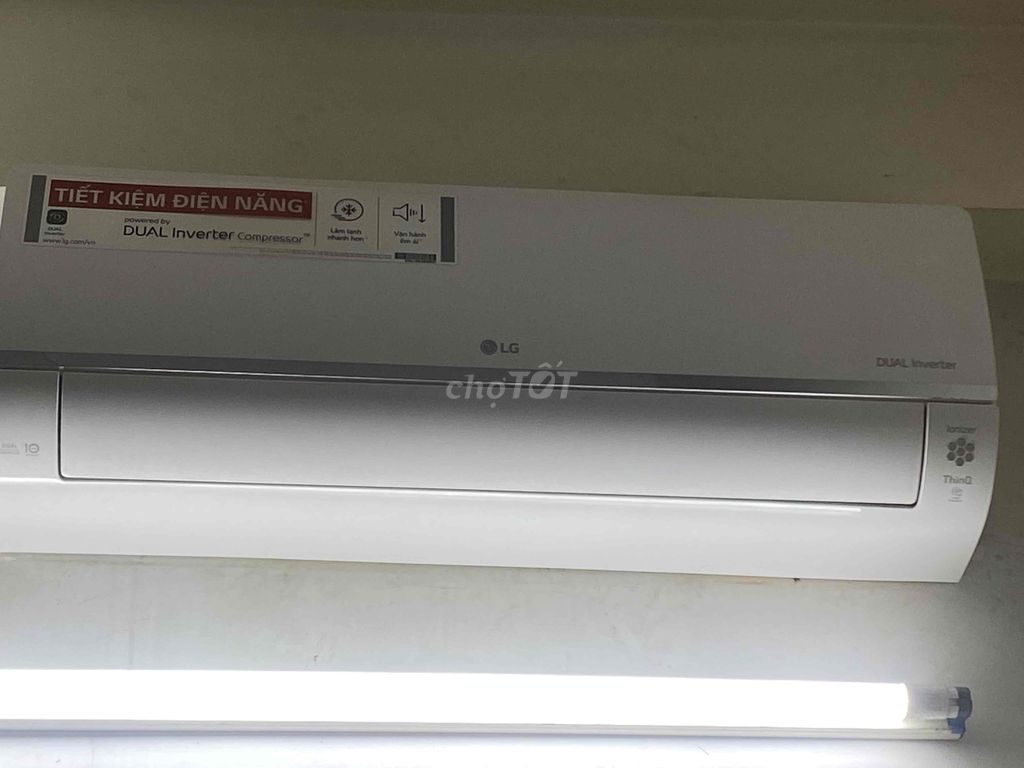 máy lạnh LG dual inverter kèm ống đồng