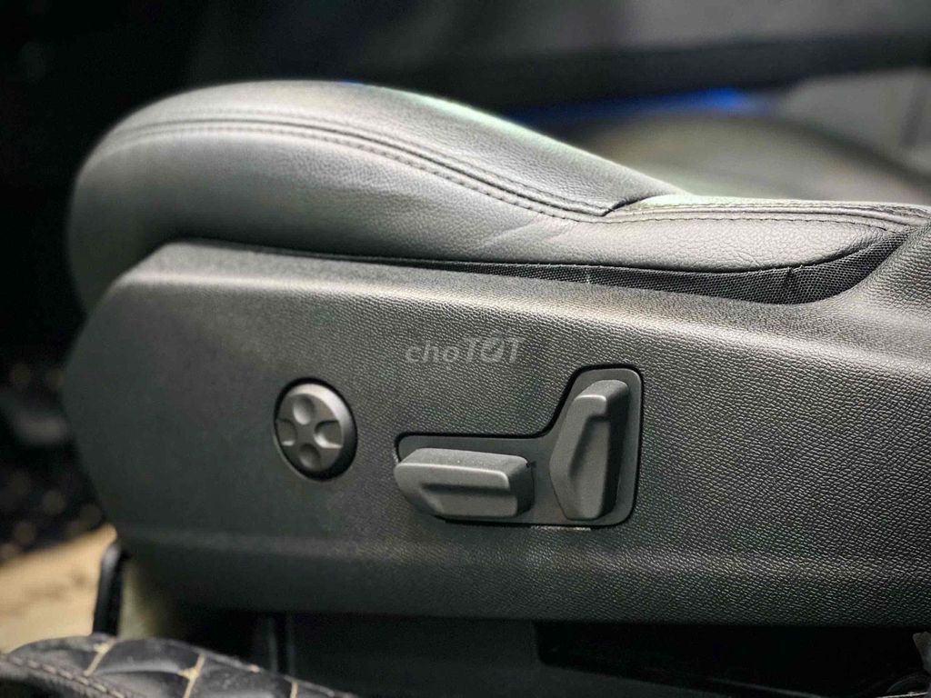 𝐏𝐞𝐮𝐠𝐞𝐨𝐭 𝟑𝟎𝟎𝟖 𝐀𝐥𝐥𝐮𝐫𝐞 𝟏.𝟔𝐀𝐓 𝐓𝐮𝐫𝐛𝐨 𝟐𝟎𝟐𝟏. Mua bán Ô tô tại Thành phố Thủ Đức Tp Hồ Chí Minh được đăng bởi Tấn Khang Chuyên Xe Lướt hình 16