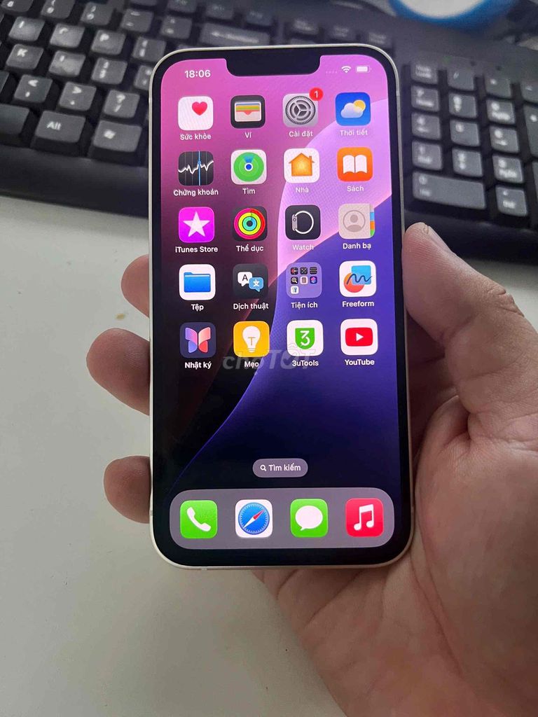 Apple iPhone 13 128GB Trắng. Mua bán Điện thoại tại Quận Bình Thuỷ Cần Thơ được đăng bởi Trần Long  hình 1