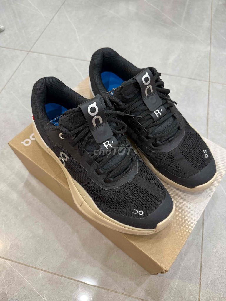 On The Roger Pro size 44. Mua bán Giày dép tại Quận Hoàn Kiếm Hà Nội được đăng bởi Ryan Nguyen hình 1
