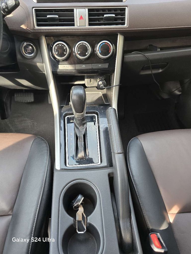 Mitsubishi Xpander Cross 2020 Bạc. Mua bán Ô tô tại Quận Bình Tân Tp Hồ Chí Minh được đăng bởi Trần quang thiện  hình 12