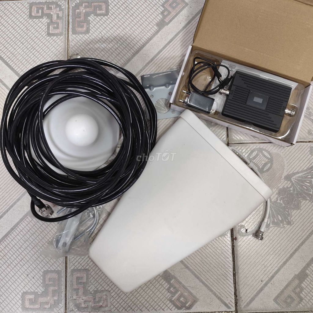 Ăng ten + Settop Box TV Trắng Đen Mới. Mua bán Tivi, Âm thanh tại Quận 3 Tp Hồ Chí Minh được đăng bởi Ngô Hữu Nam hình 1