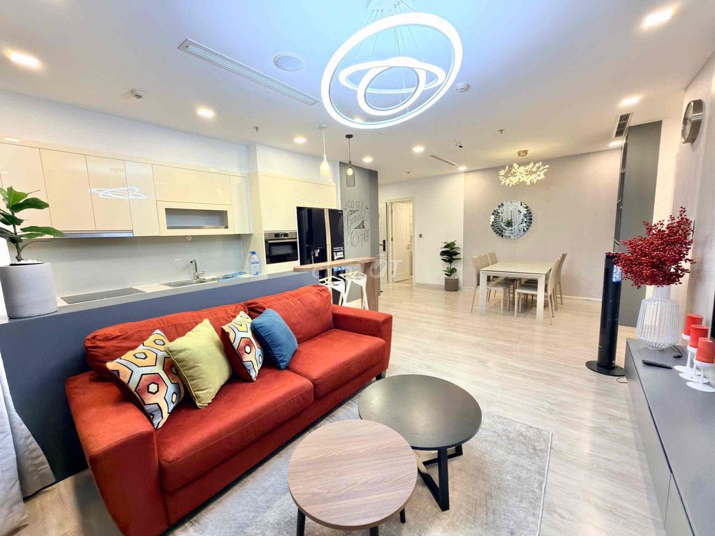 Аренда · 3 комн. · 105 м² · Quận 1, ул. Tôn Đức Thắng