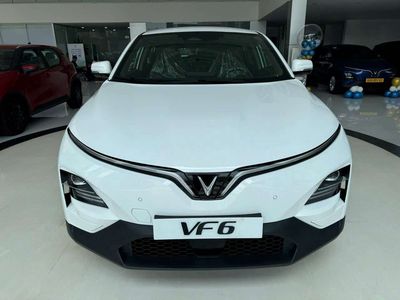 Xe ô tô  điện VinFast VF 6 ECO Trắng Mới