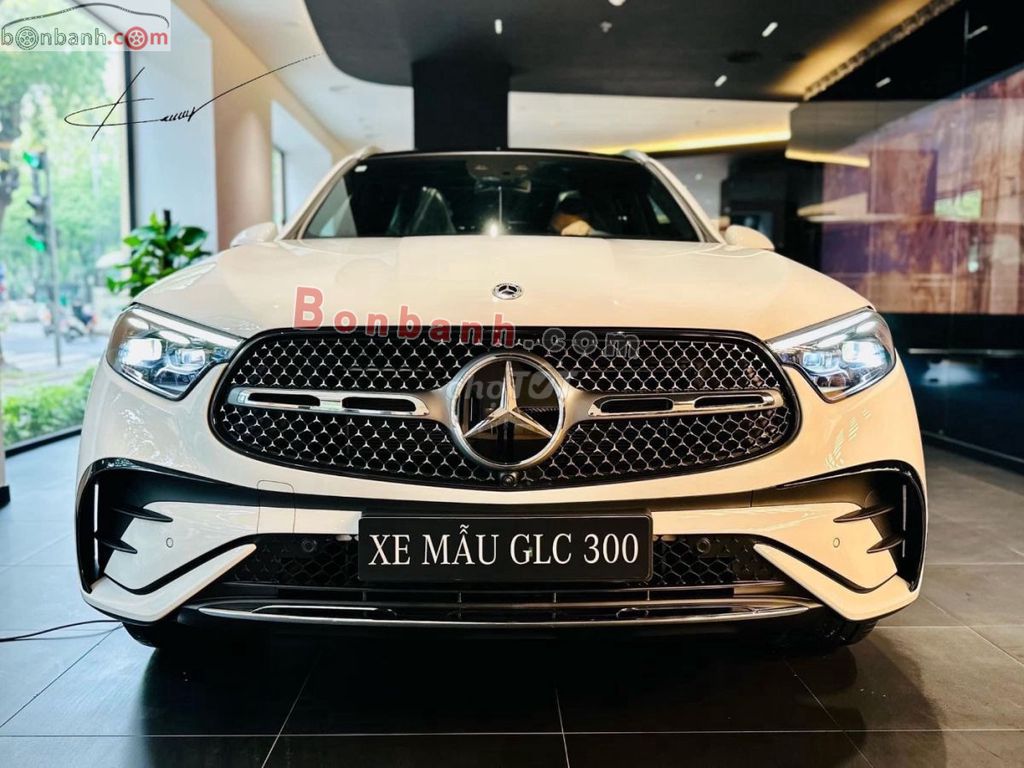 Xe Mercedes Benz GLC 300 4Matic 2025. Mua bán Ô tô tại Quận Đống Đa Hà Nội được đăng bởi Nguyễn Văn Hải hình 1