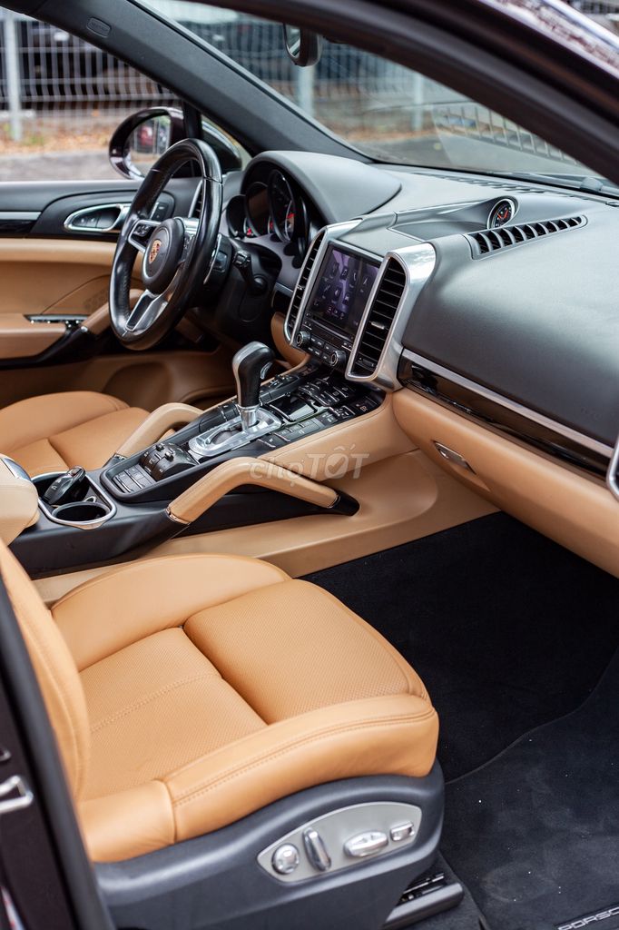 Porsche Cayenne 3.0 V6 Platinum 2017 Nâu. Mua bán Ô tô tại Thành phố Thủ Đức Tp Hồ Chí Minh được đăng bởi H2T Auto hình 12