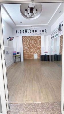Аренда · 3 комн. · 100 м² · Quận Tân Bình, ул. Đường Bạch Đằng