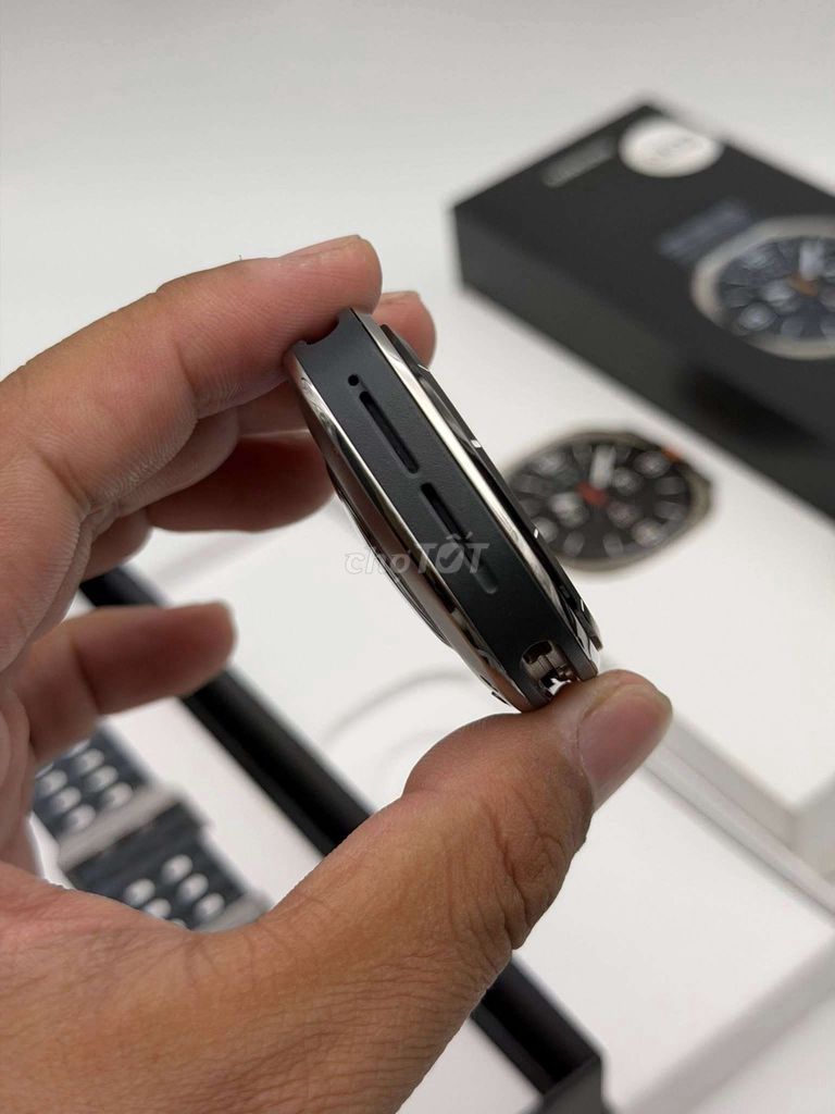 Samsung Galaxy Watch Ultra LTE Đen. Mua bán Thiết bị đeo thông minh tại Quận 12 Tp Hồ Chí Minh được đăng bởi Vũ Văn Hiếu hình 1