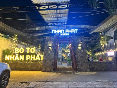 TUYỂN PHỤC VỤ – BAO ĂN Ở – THU NHẬP TRÊN 10 TRIỆU