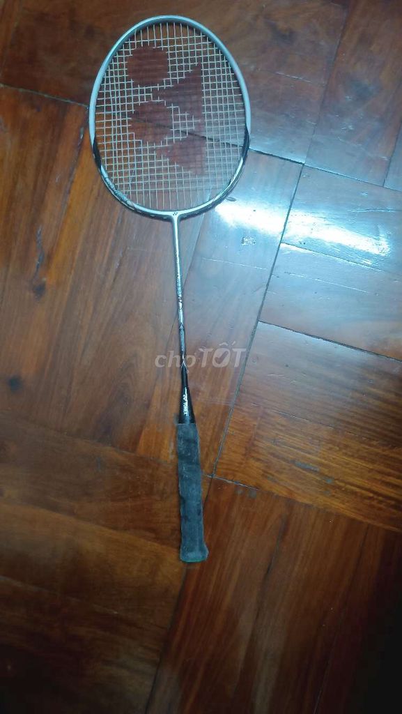 Pass cái vợt cầu lông Yonex Carbonex 8000N