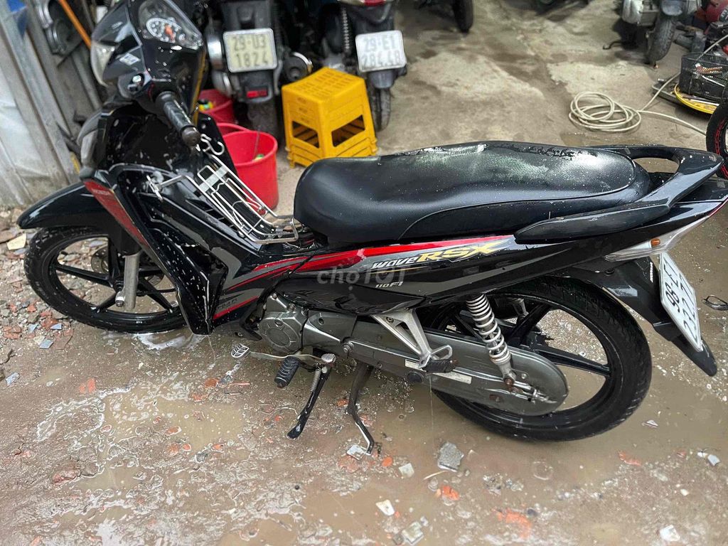 wave Rsx Fi thanh lí. Mua bán Xe máy tại Quận Thanh Xuân Hà Nội được đăng bởi Linh Trần hình 3