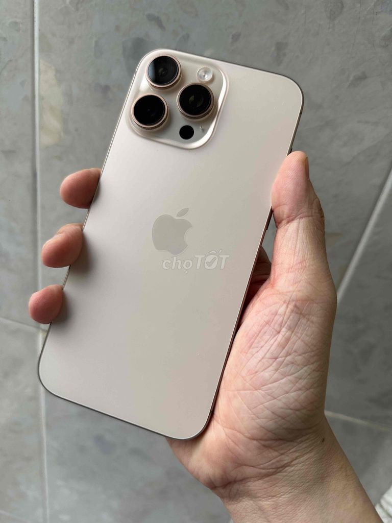 iPhone 16 Pro Max 256GB Vàng Việt Nam giá tốt. Mua bán Điện thoại tại Quận 4 Tp Hồ Chí Minh được đăng bởi Phạm Duy Luân hình 1