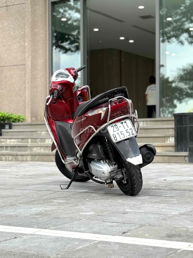 Lead Smartkey Nguyên bản đẹp đi ít 29T1. Mua bán Xe máy tại Quận Ba Đình Hà Nội được đăng bởi Xe Máy Nam Thi hình 4